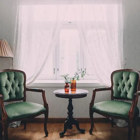 Hotel Vaeaeksyn Apteekinmajoitus Vääksy