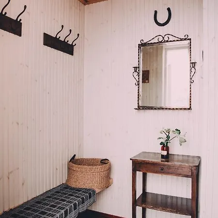 Vaeaeksyn Apteekinmajoitus Vääksy