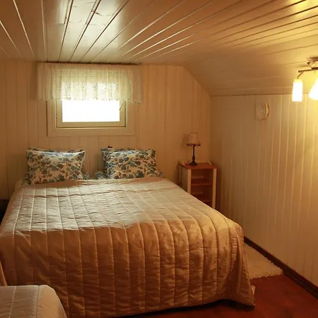 Vaeaeksyn Apteekinmajoitus 4* Vääksy